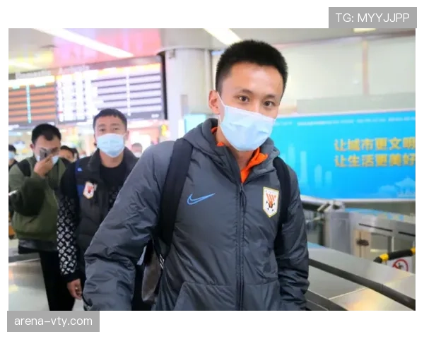 山东泰山防线稳定性提升明显，近期比赛中展现更稳固协防组织